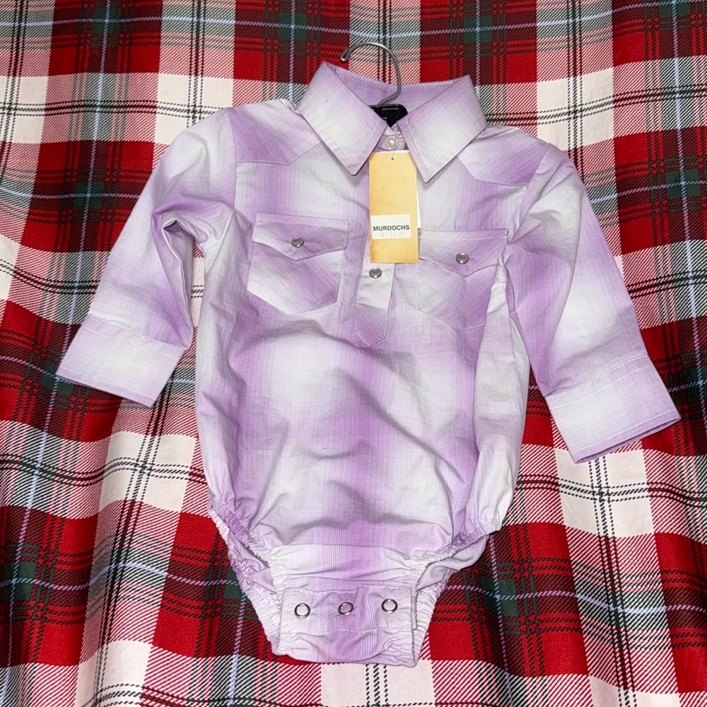 Cedar Rose infant Pearl-snap Onesie size 9-12 month